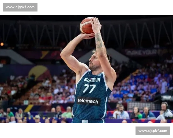 半壁江山 42 分!东契奇单骑闯关率斯洛文尼亚晋级八强 半壁江山 42 分!东契奇单骑闯关率斯洛文尼亚晋级八强