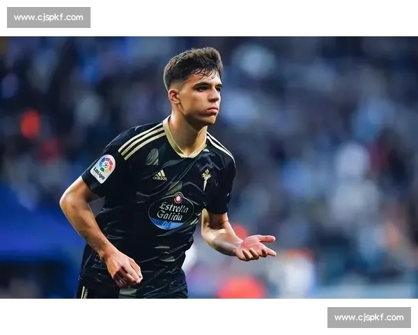 曼城截胡维拉 16 岁中场天才!劳里加盟开启蓝月青训新篇章 曼城截胡维拉 16 岁中场天才!劳里加盟开启蓝月青训新篇章