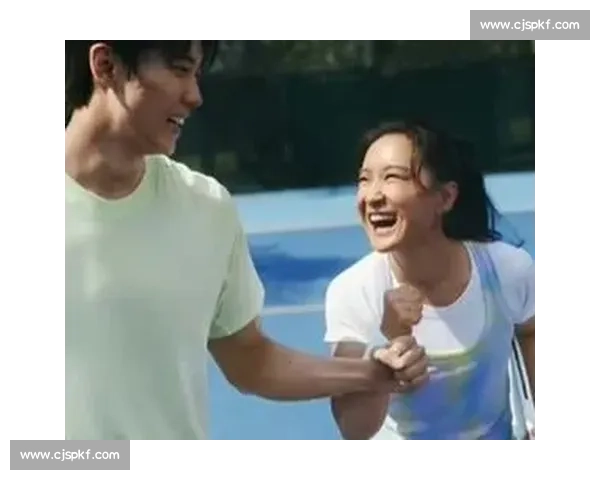 汪顺贾玲跨界联动!运动装同框打网球,握拳合影活力满格 汪顺贾玲跨界联动!运动装同框打网球,握拳合影活力满格