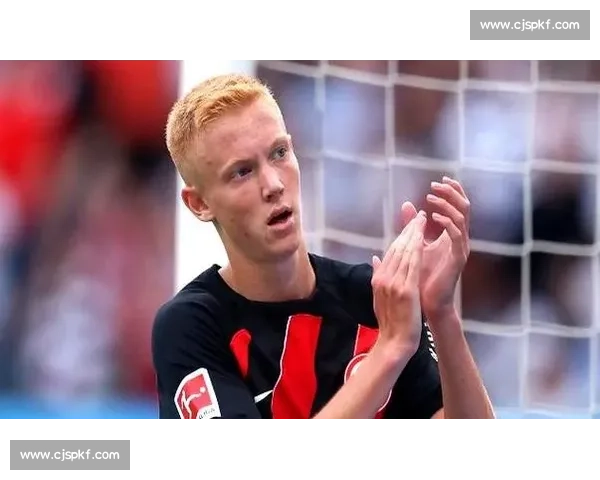 曼城截胡维拉 16 岁中场天才!劳里加盟开启蓝月青训新篇章