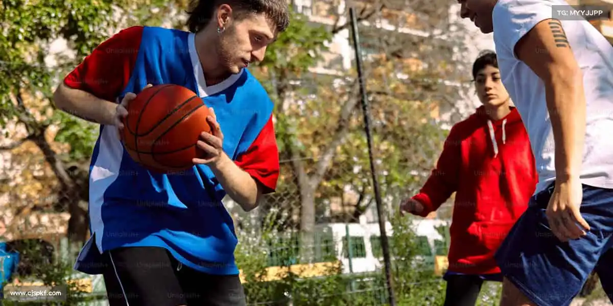 <strong>milan米兰</strong>🧗‍♀️向上攀登，向下扎根 —— 每一步，都是对极限的挑战！